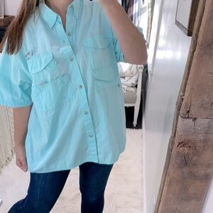 Columbia mens sports shirt size XLarge